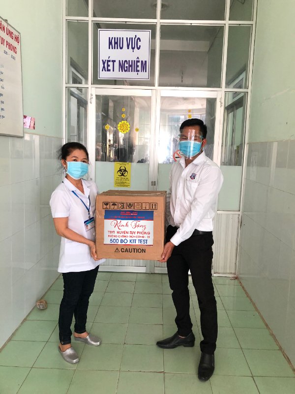 Ấm áp tình người mùa dịch