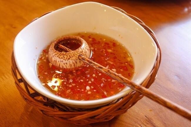 Nước mắm làm quà tặng: Sự đậm đà trong từng giọt chấm